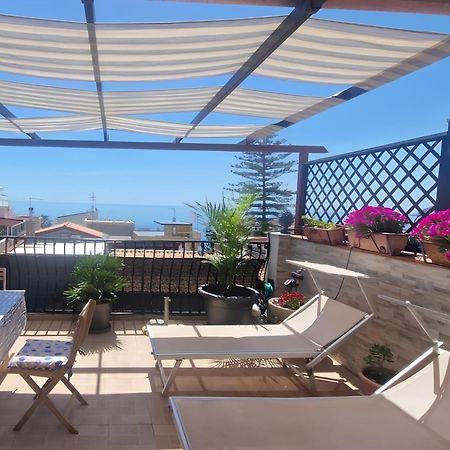 Terrazza Enjoy Apartment เลโตยานนี ภายนอก รูปภาพ